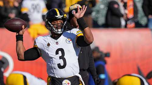 After pick-six, Steelers' Russell Wilson fires 3 first-half TDs vs. Bengals